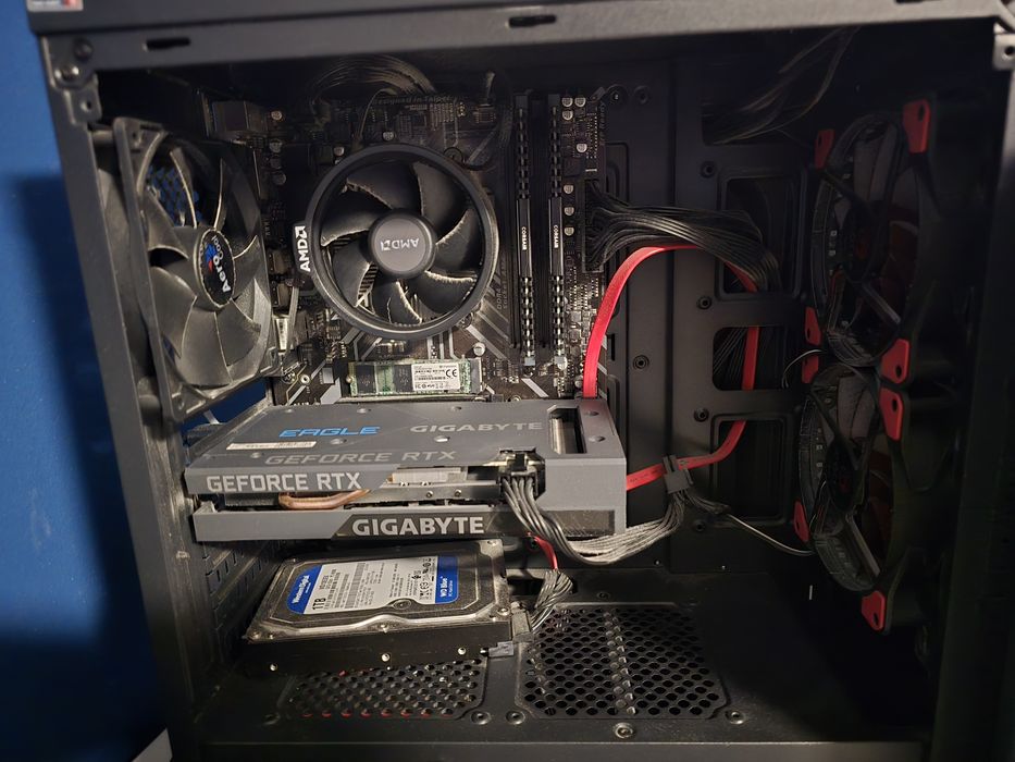 Pc gaming RYZEN 5 5600x, RTX 3050 OC, 32RAM, 1TB HDD, 256GB SSD