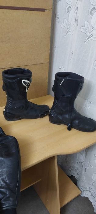 Екипировка за пистов мотор