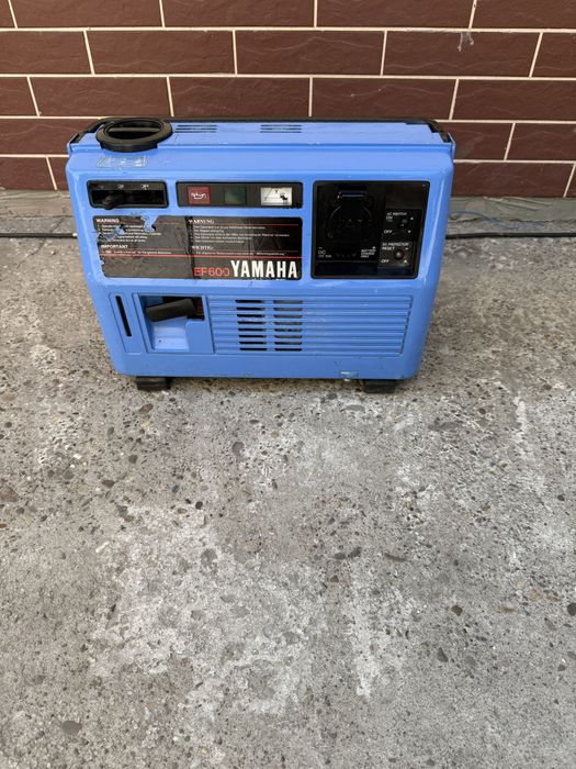 Camping generator Yamaha ef600