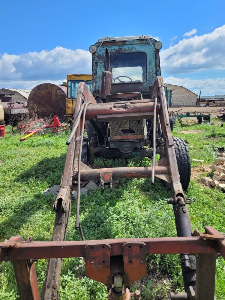 Продам трактор мтз80