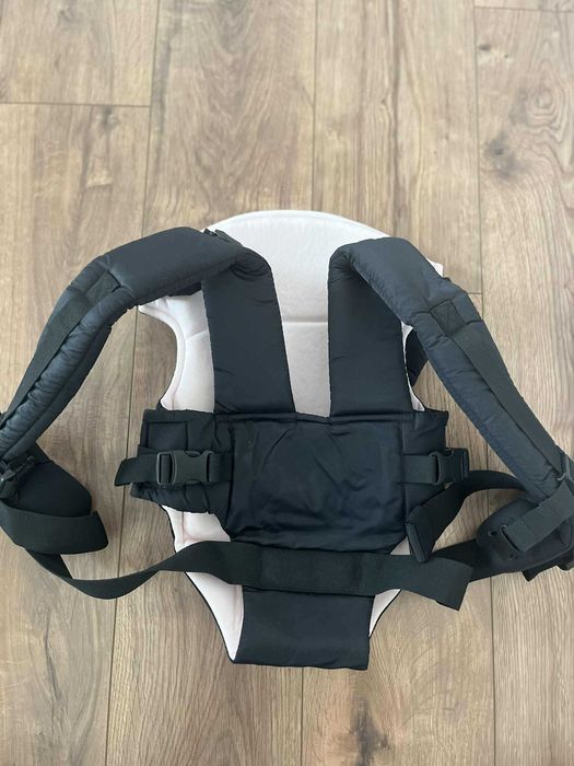 НОВО! Кенгуру за бебе Chipolino Comfy