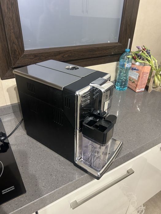 Saeco incanto hd9817