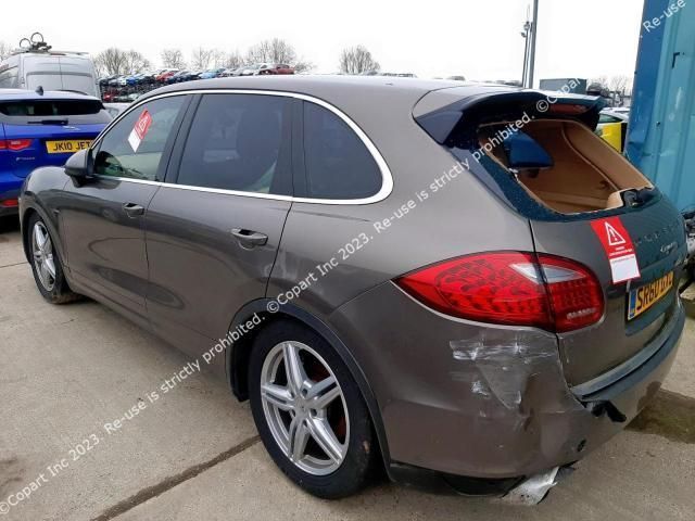 Dezmembrez Porsche Cayenne 958 [2010 - 2014] Crossover Diesel 3.0 Tiptronic AWD (245 hp)