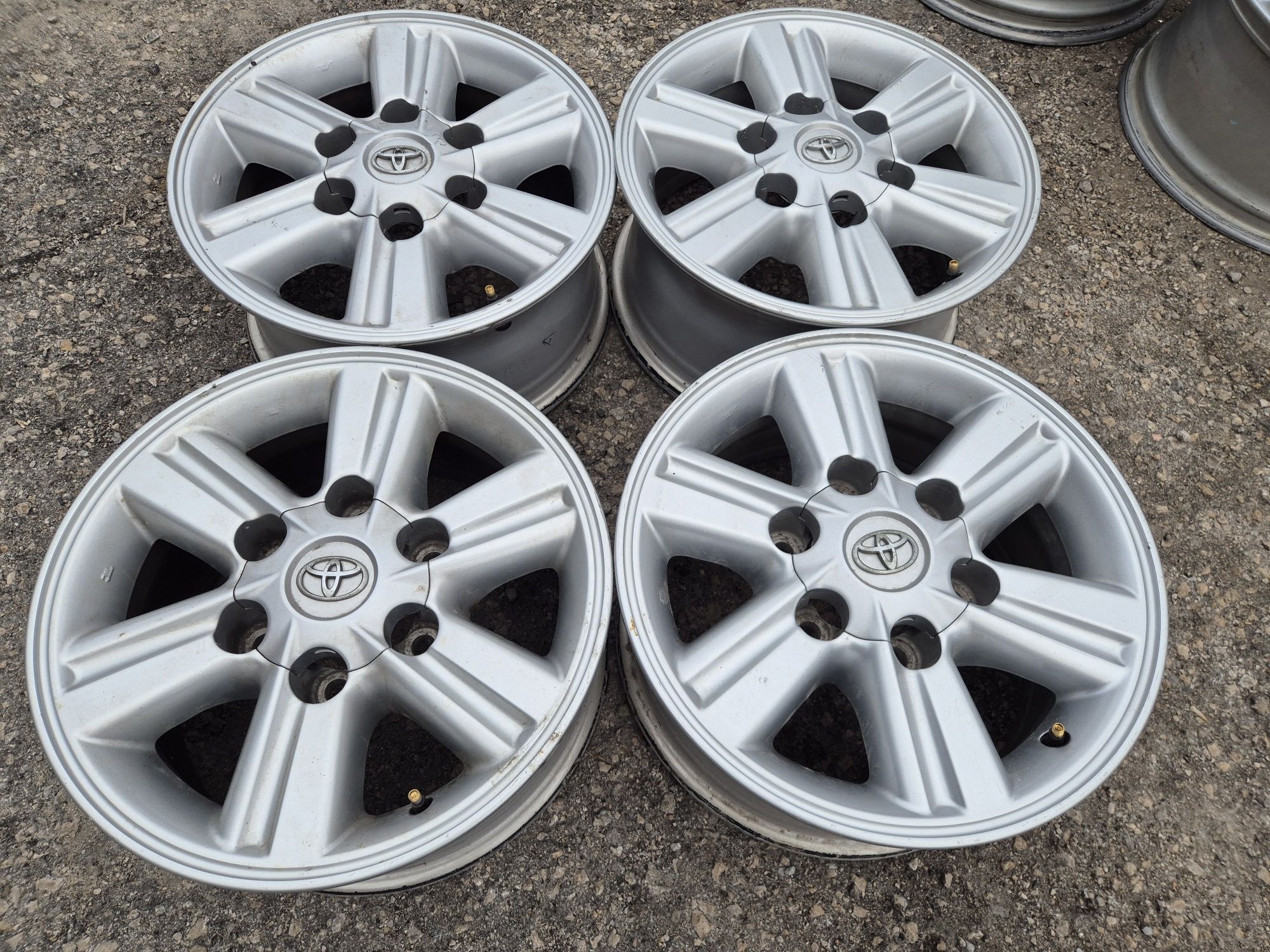 6х139.7/15 Toyota Hillux Land Cruiser Mitsubishi Suzuki 6х139.7/15