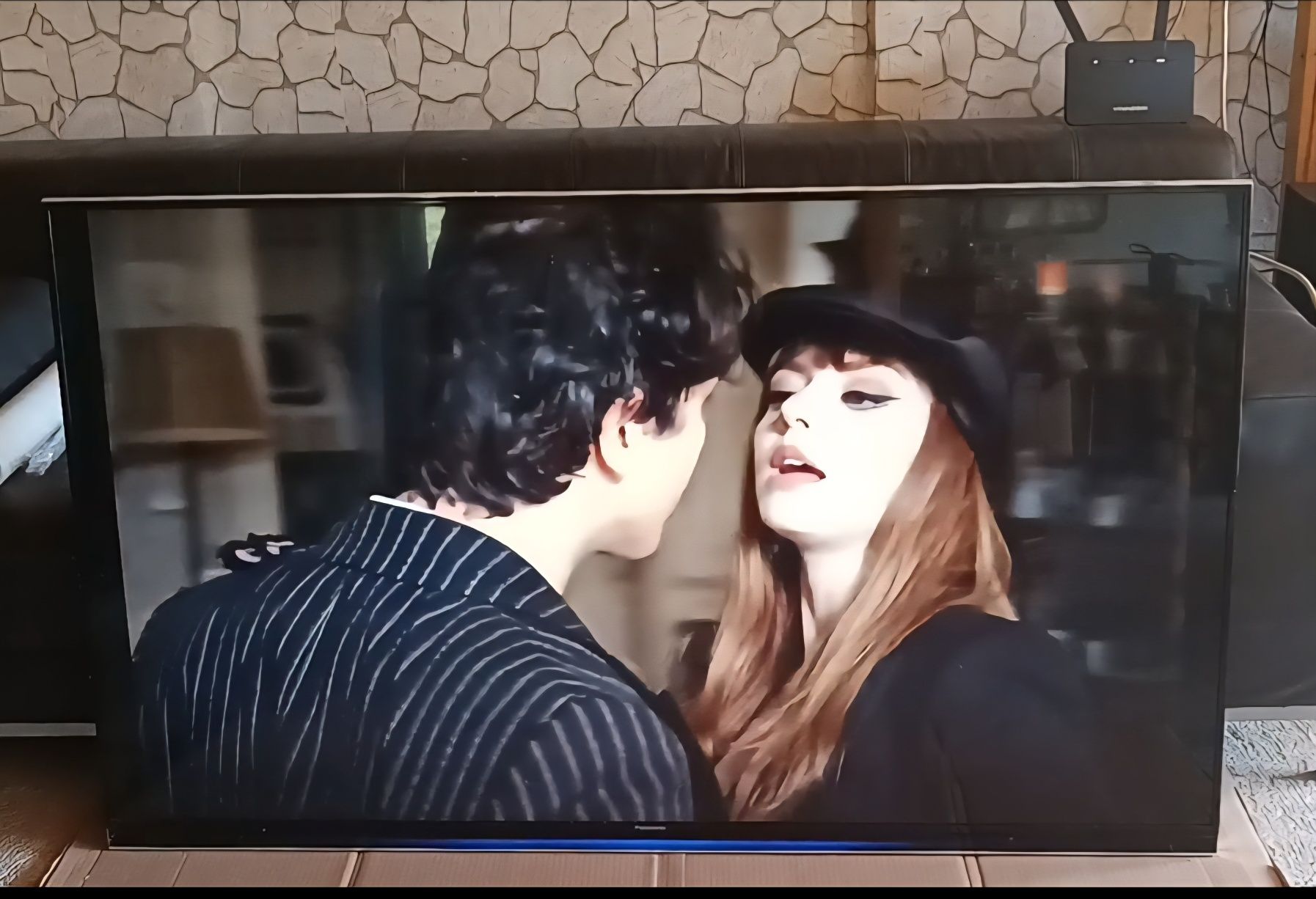 Panasonic LCD TV Ultra HD 4К Smart 65'' model TX-65AXC904-Безупречен