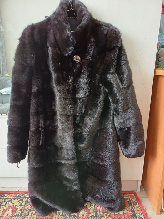 Продам Норковую шубу Срочно