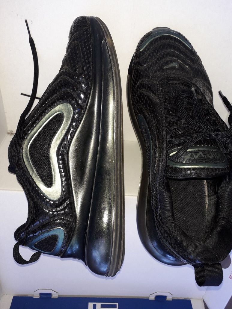 Унисекс маратонки 40,5 Nike air max 720