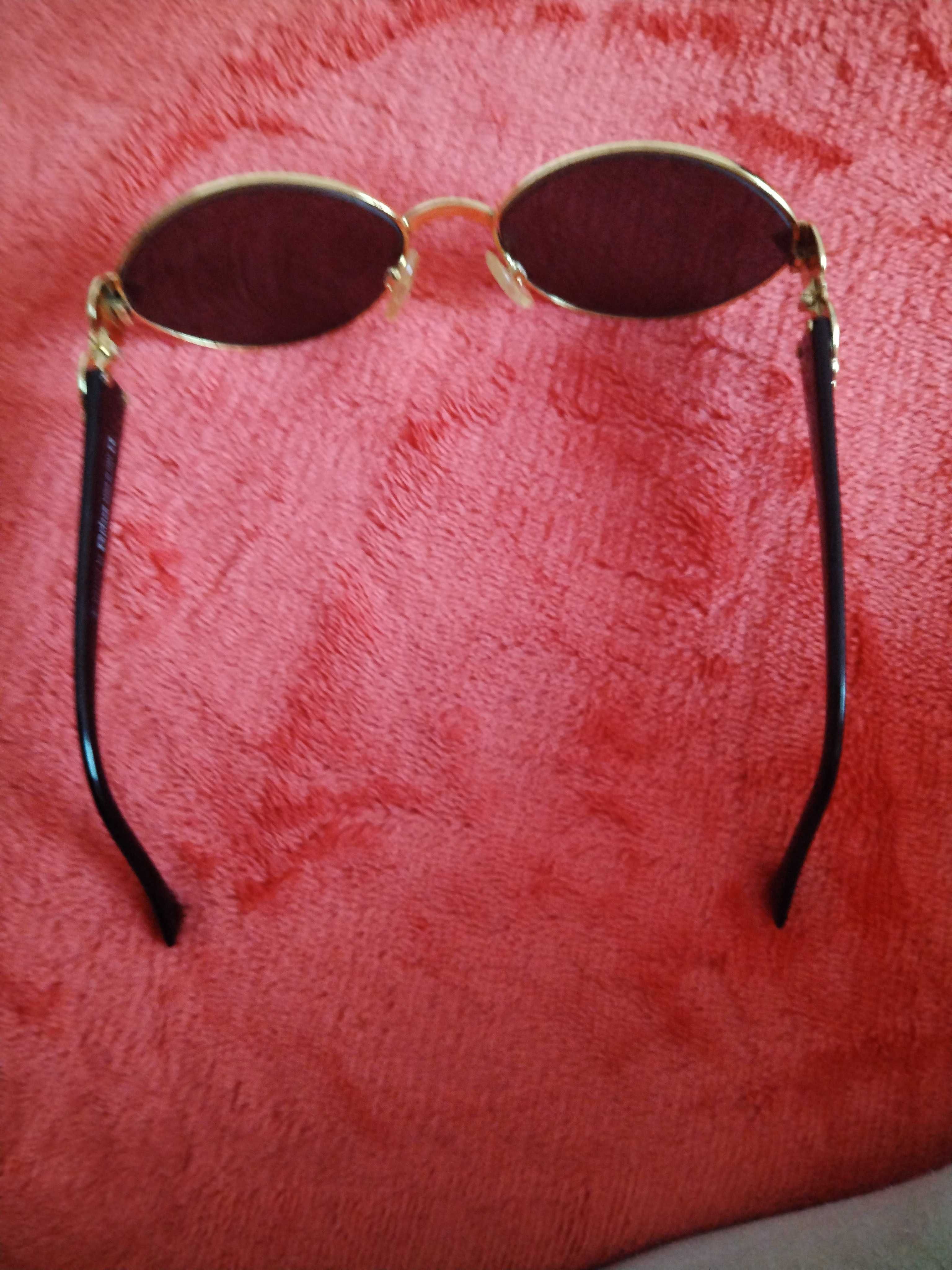 Ochelarii de soare dama fendi made în Italia