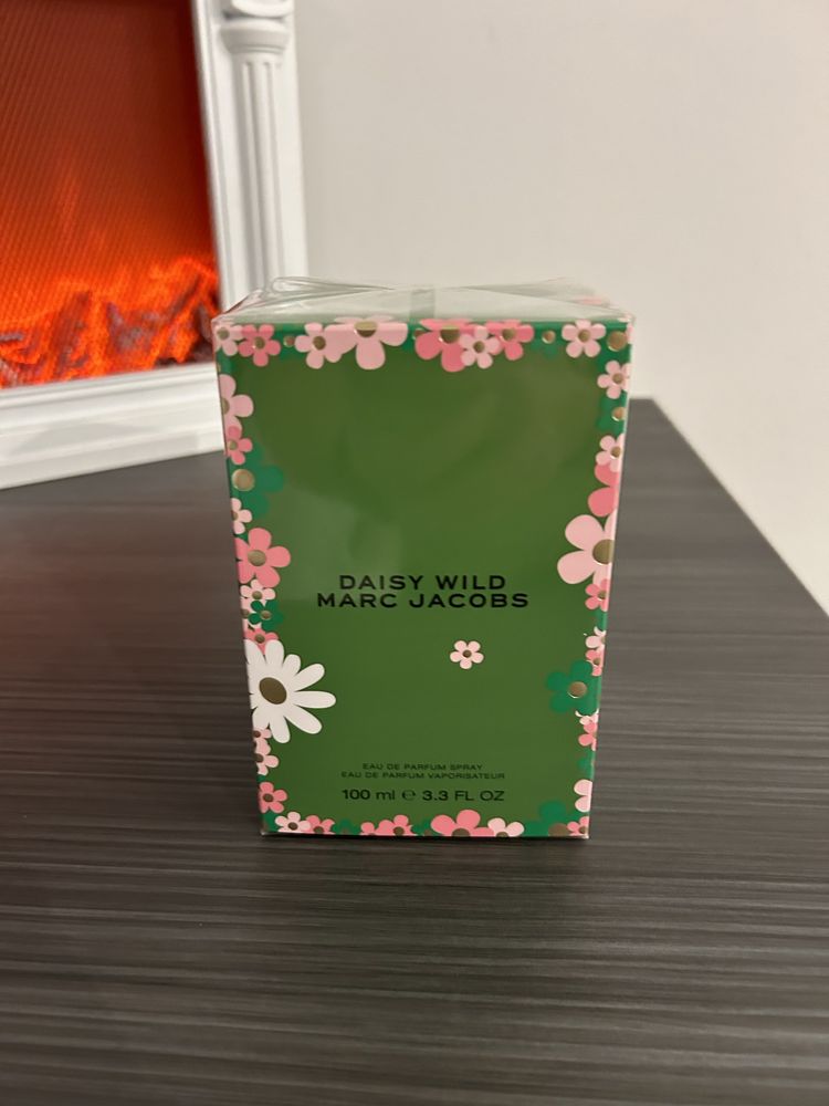 Apa de parfum 100ml Daisy Wild Marc Jacobs