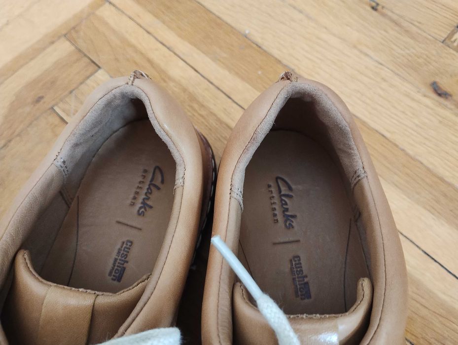 Нови обувки clarks