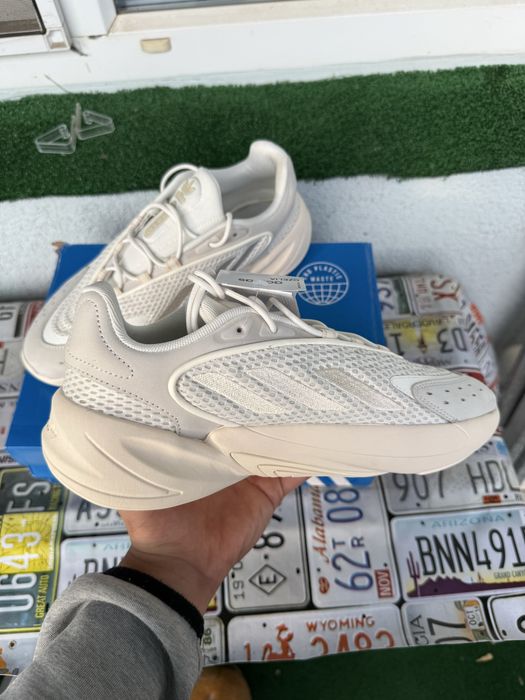Adidas Originals Ozelia, чисто нови, 43 1/3