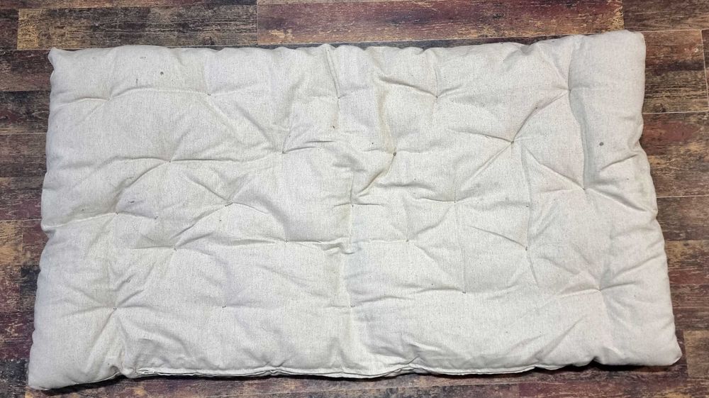 Възглавница за диван от палета