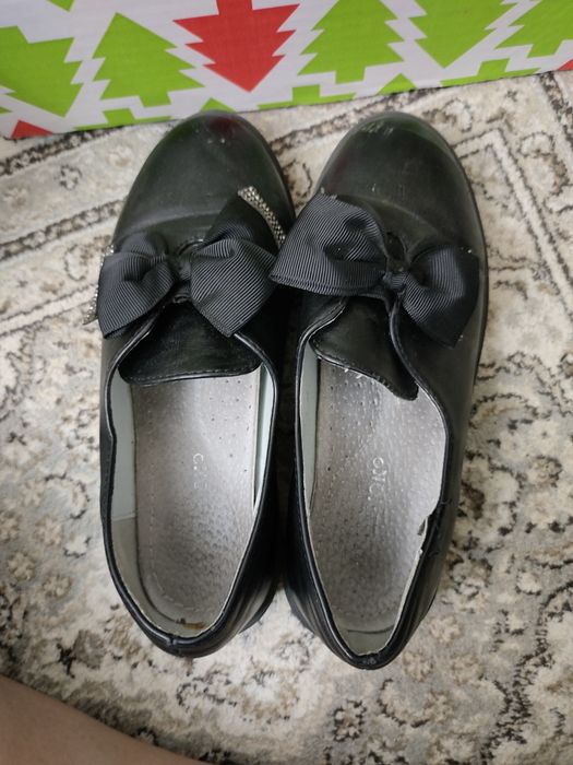 Туфли школьные на девочку 33рр