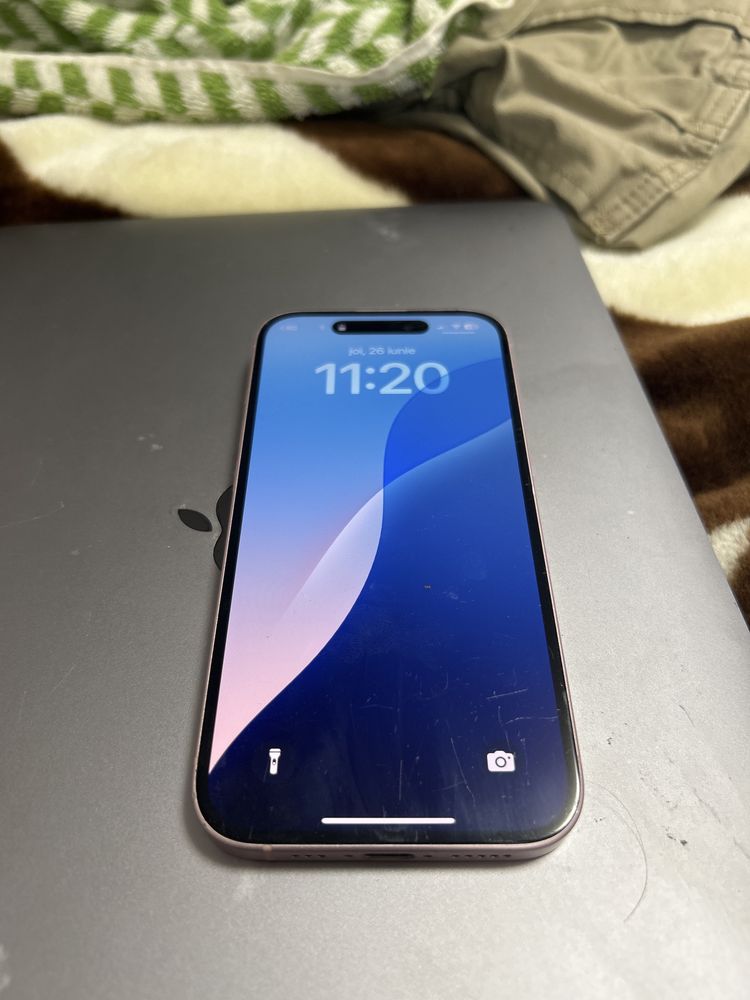 Iphone 15 roz 128 gb