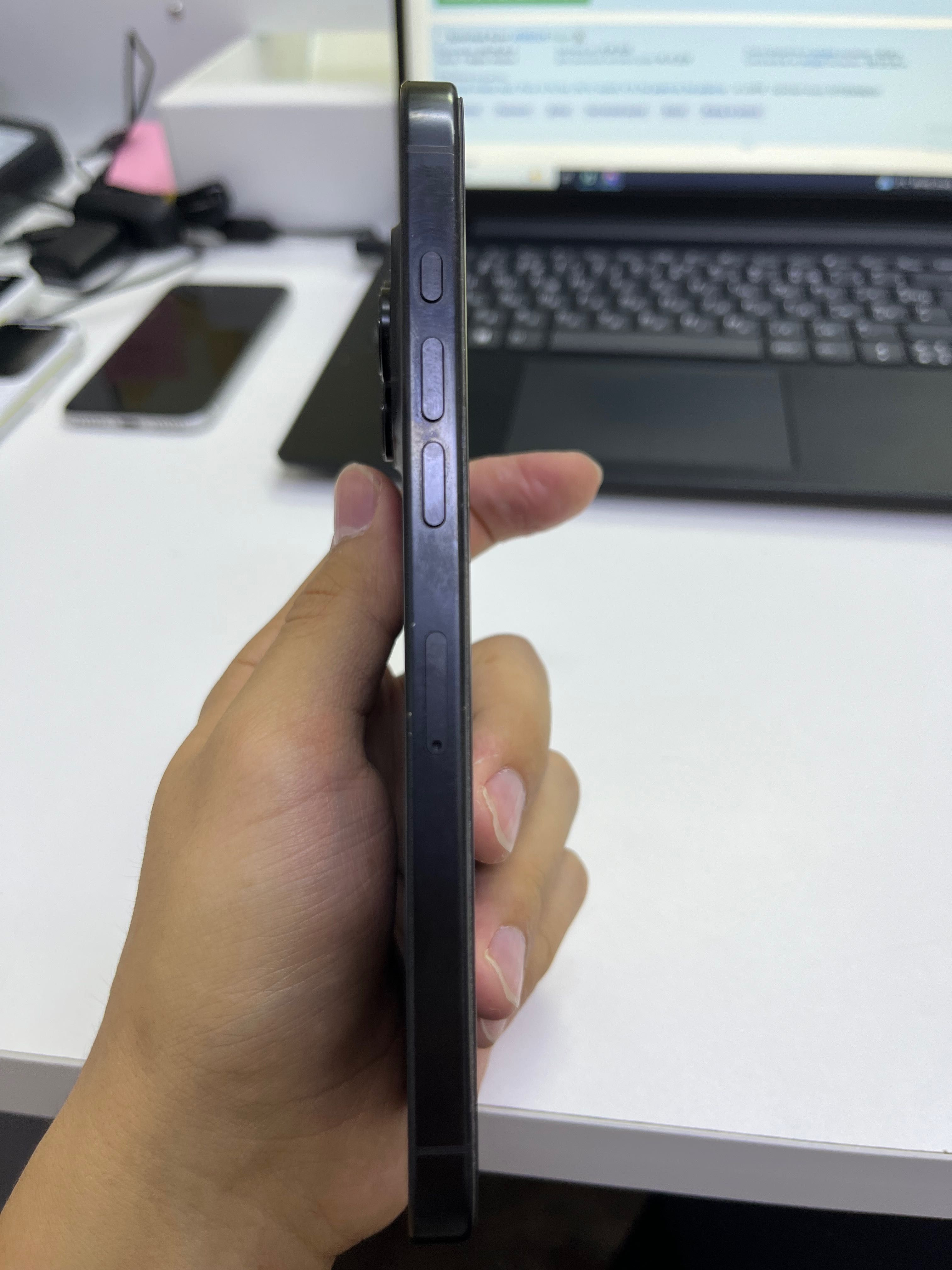 iPhone 16 pro max