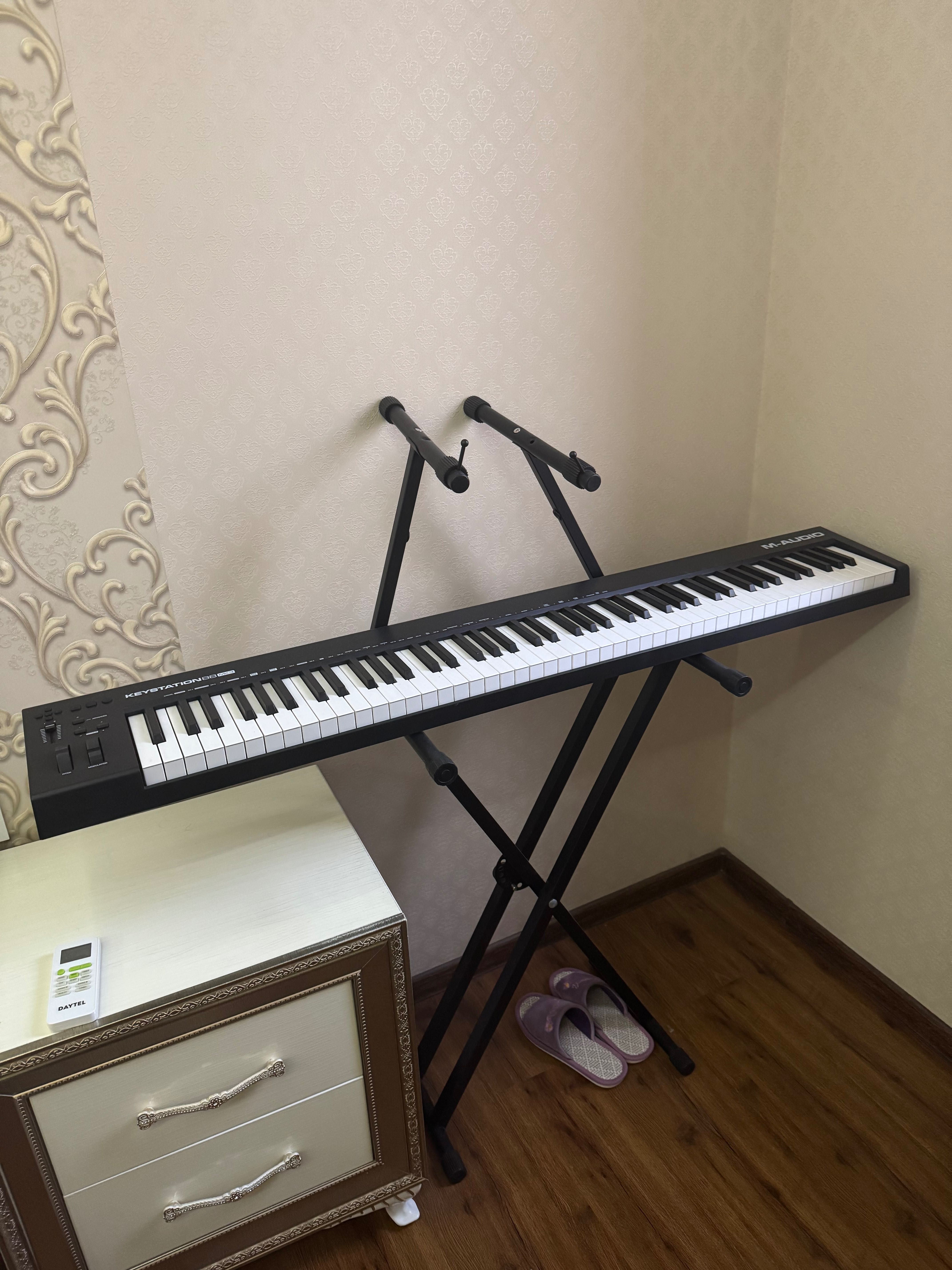 Midi клавиатура Keystation 88 (со стойкой)