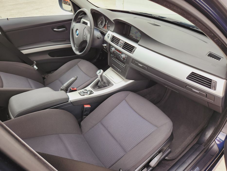 Bmw 318i, Anul 2011, e5, Clima, Navi, Senzori parcare, Rate Tbi.