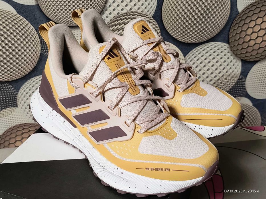 Маратонки Adidas