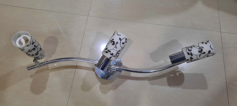 Vand lampă reglabila