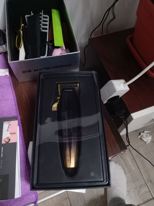 Vând mașina de tuns plarths