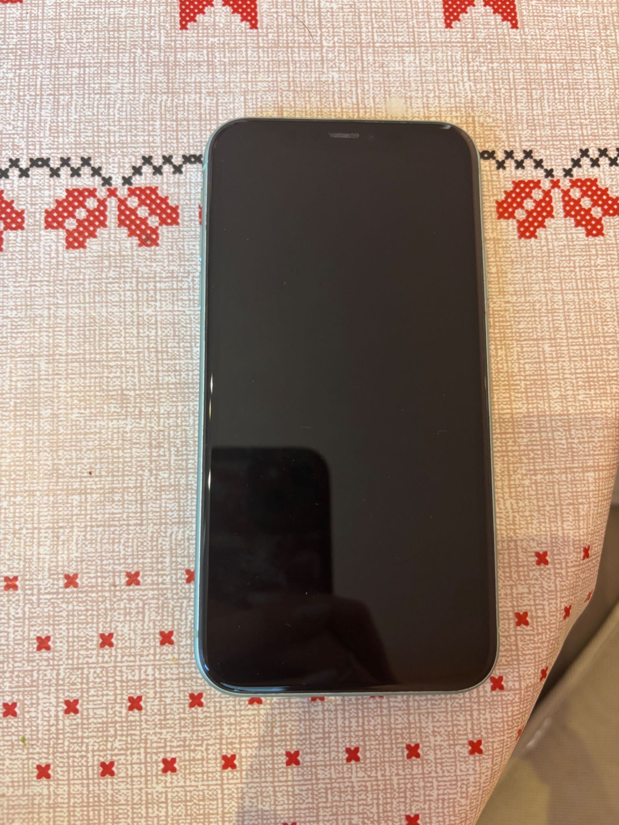 iPhone 11 в отлично състояние