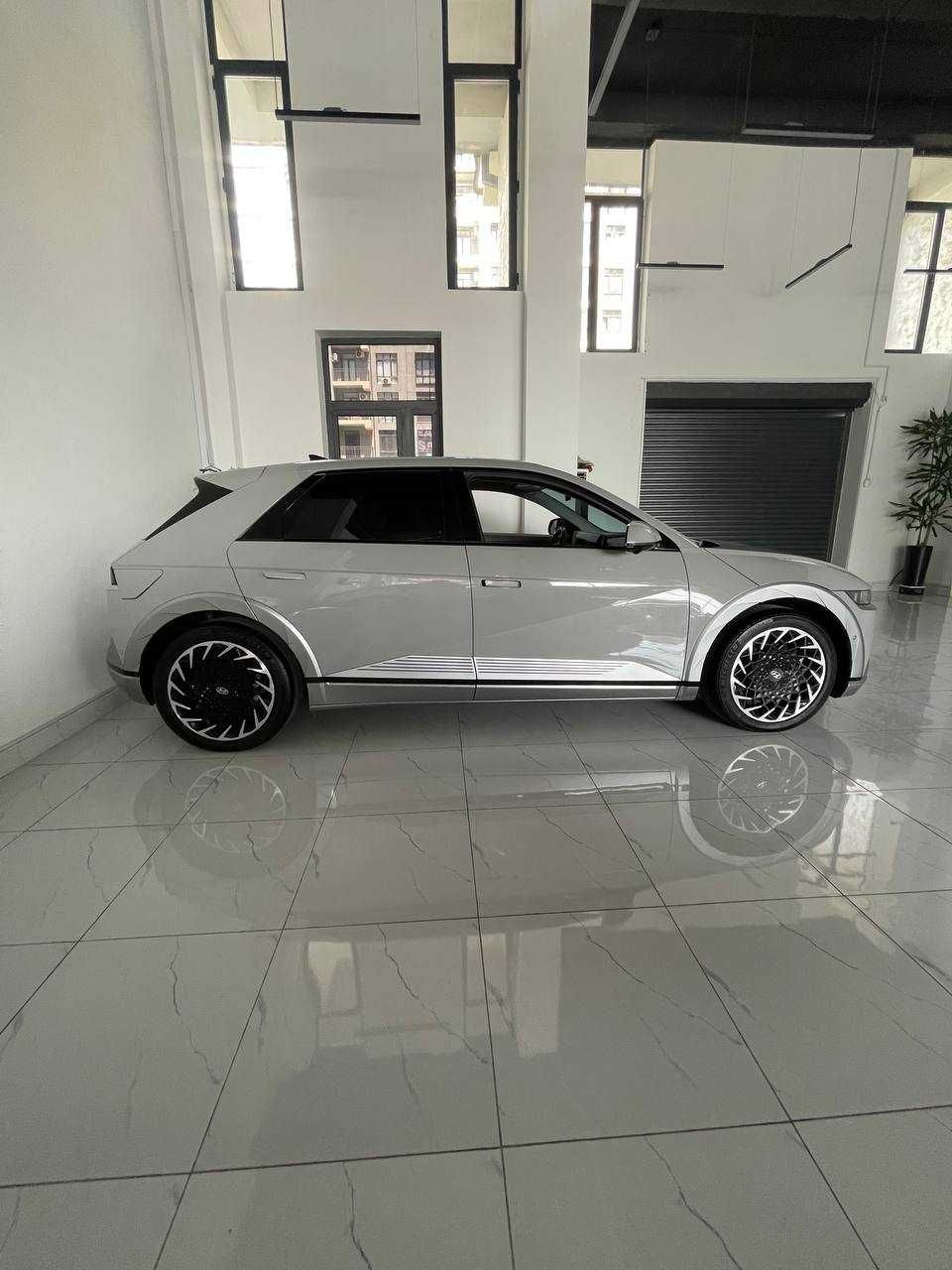 hyundaiy iq SROCHNA!!!