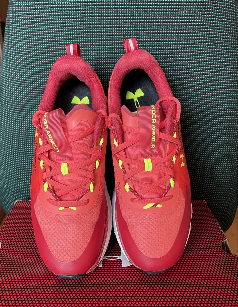 Сникърси Under Armour