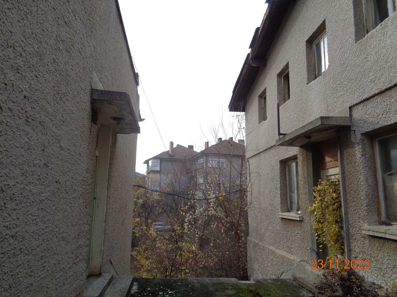 Продава се Промишлена сграда в Дряново - 976 кв.м за 47 €/кв.м - Снимка #1