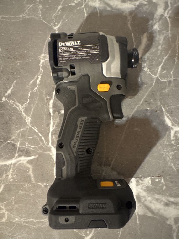 Dewalt Mclaren Dcf85M