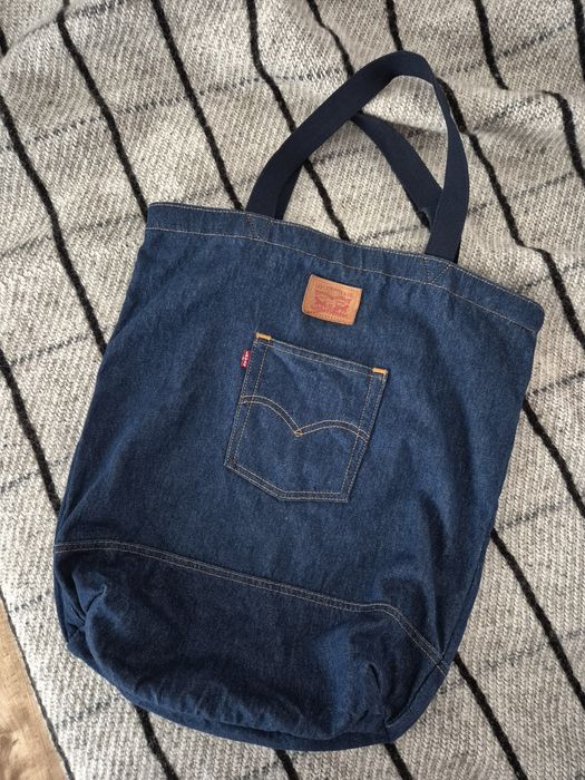 Чанти, Levis и набук