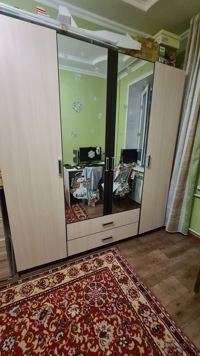 Продам шкаф срочно