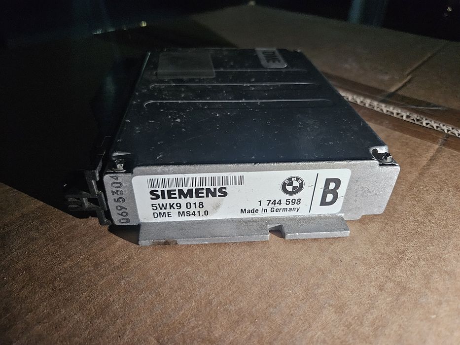 Piese BMW E36 328i