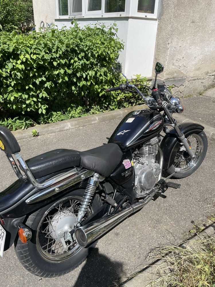 Suzuki marauder gz 250