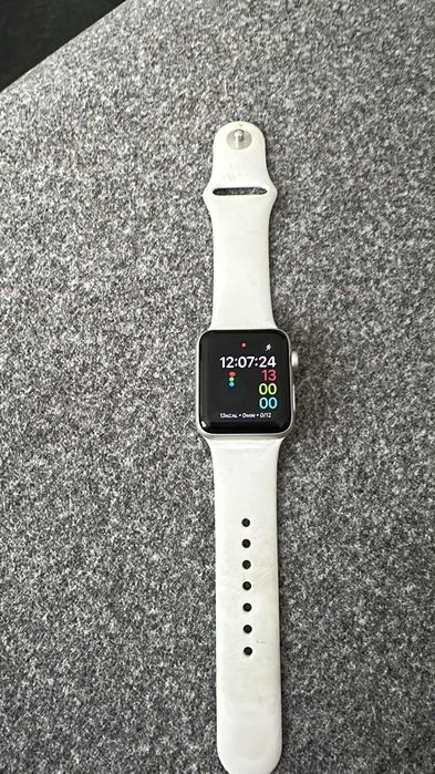 Apple watch 3 series Епъл уотч 38 мм 8 GB