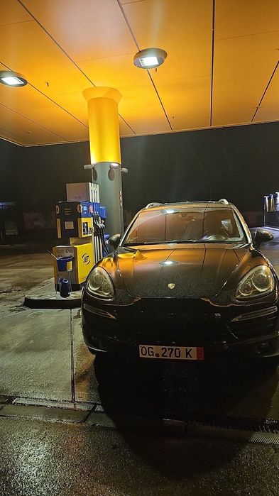 Vând Porsche Cayenne S 4.8 V8 benzină