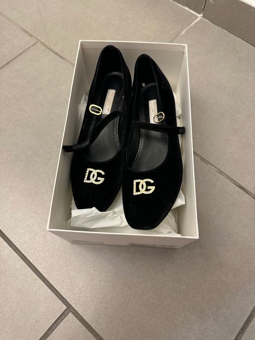 Детски официални обувки за момиче на Долче и Габана