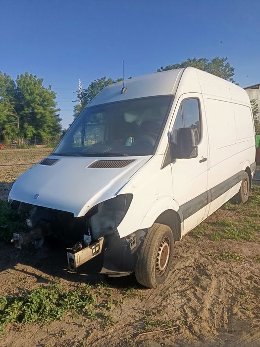 Dezmembrez Mercedes Sprinter 2010