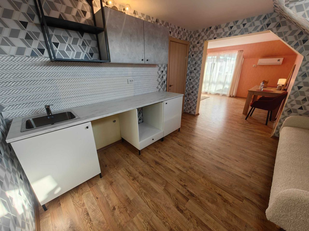 Продава се Двустаен апартамент в Несебър - 54 кв.м за 1112 €/кв.м - Снимка #6