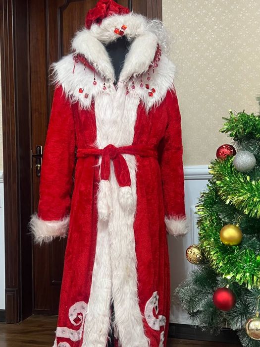 Сдаётся прокат костюмы дед мороза и снегурочки