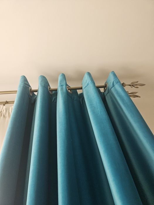 Vând perdea si draperie din catifea