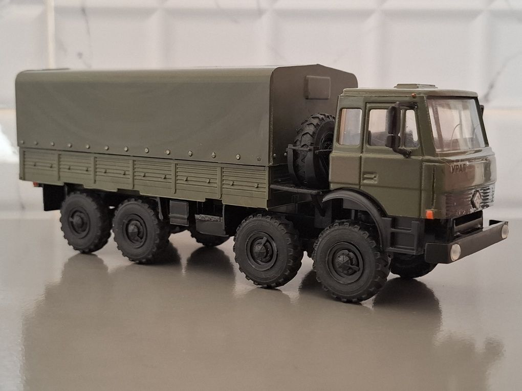 Коллекционная модель УРАЛ 532301, масштаб 1:43
