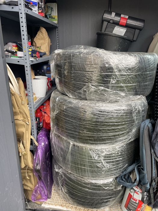 Vand 4 anvelope iarna Bridgestone R21 285/40 ca Noi!