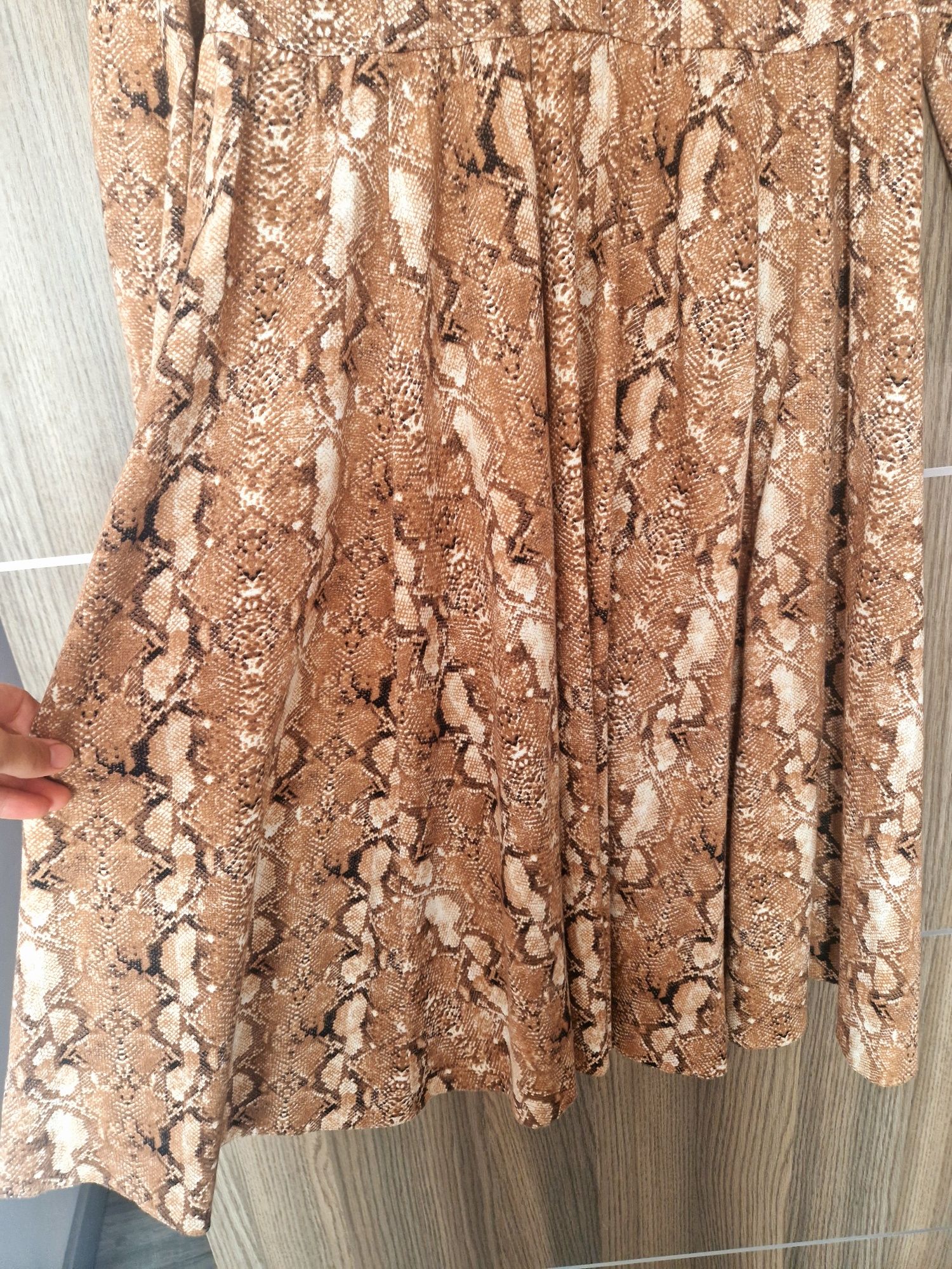 Rochie midi poema