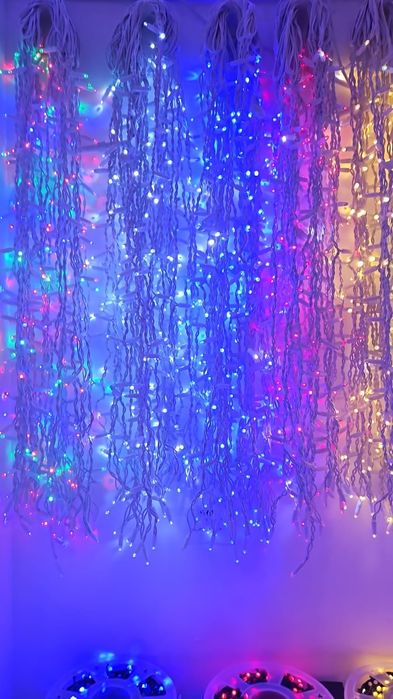 Ornamente luminoase led pentru sărbători