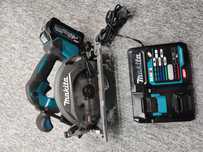 Fierăstrău circular Makita HS012G