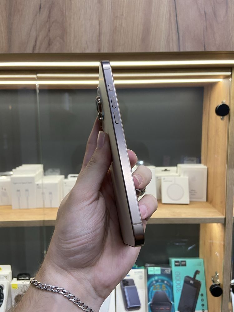 iPhone 16 Pro Max Desert 256gb 93%