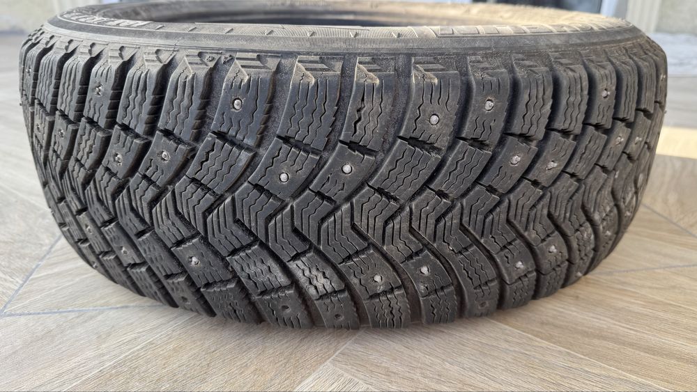 Продам резину 195/55 R15