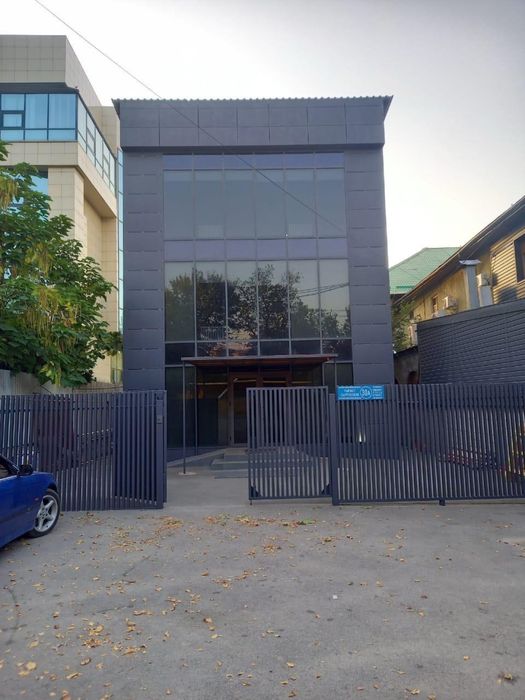 Сдается помещение 350 кв, мкрн Баганашыл, парковка есть