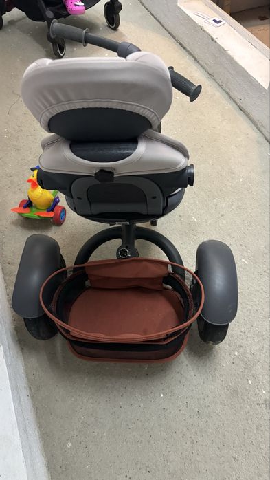 Tricicleta pentru copii Coccolle Giro Plus