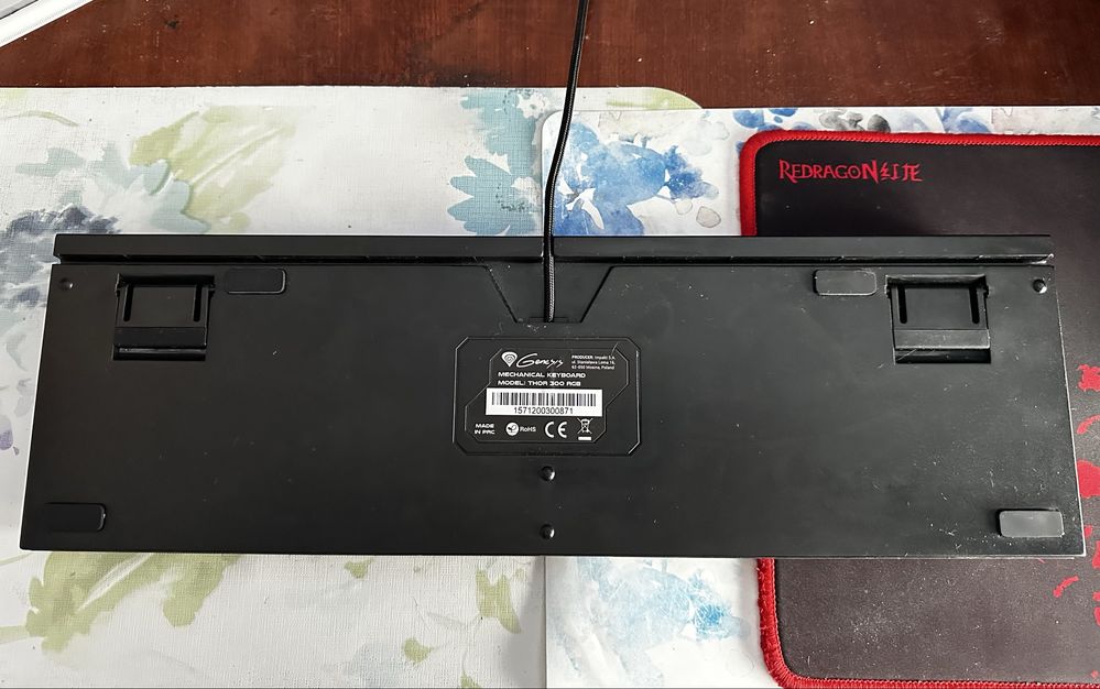 Механична клавиатура Genezis Thor 300 RGB
